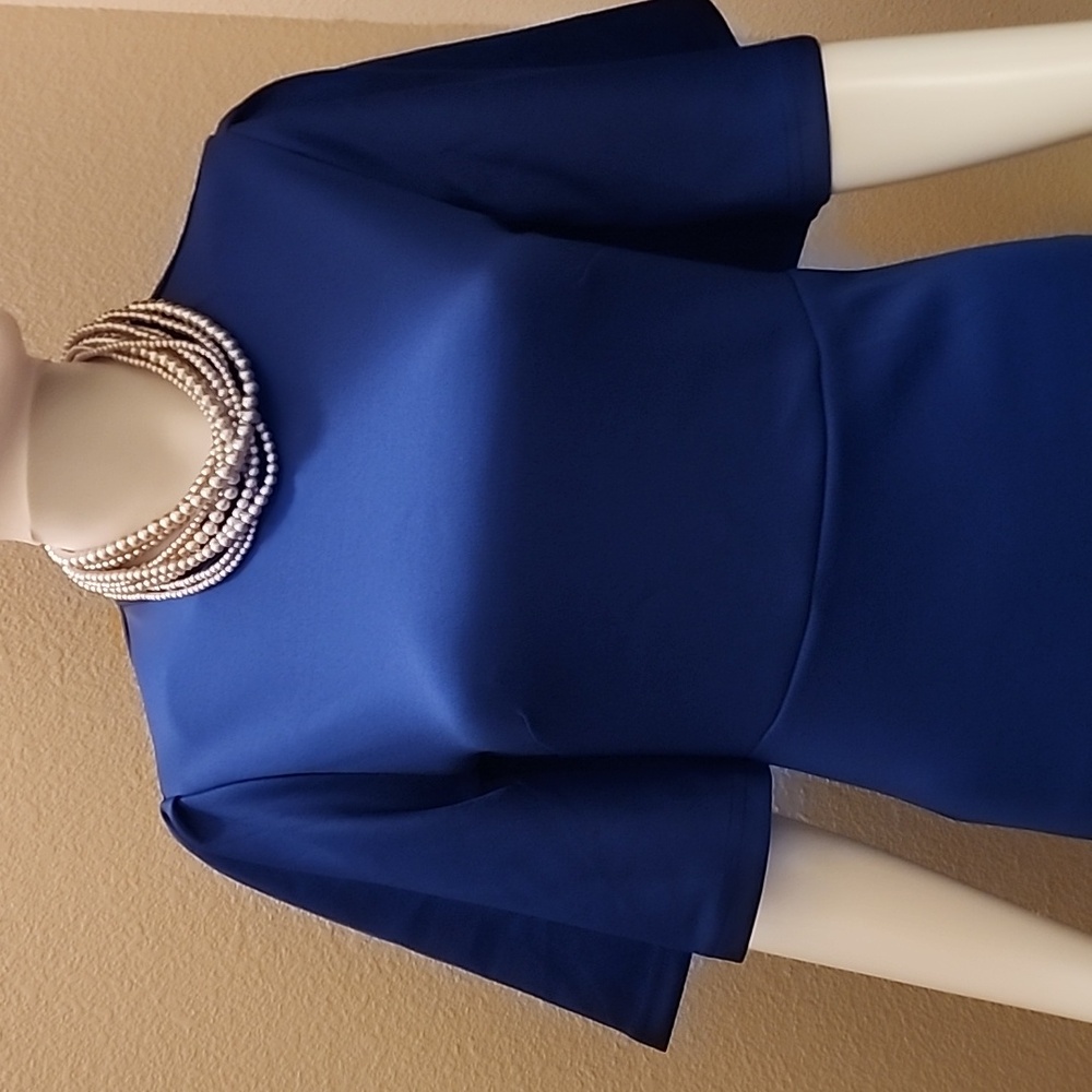 Dress - Picture 2 of 4